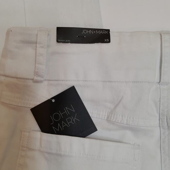 NWT. JOHN MARK SKINNY JEAN, SLIP ON SIZE XS, WHITE - Picture 9 of 12
